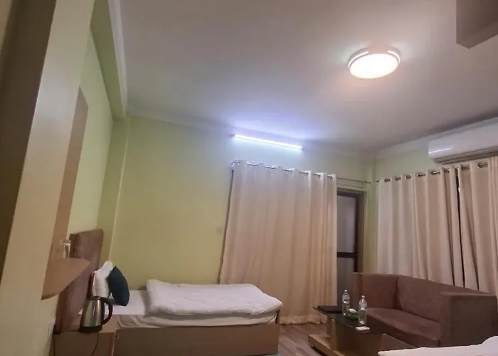 Chautara Restro & * Катманду